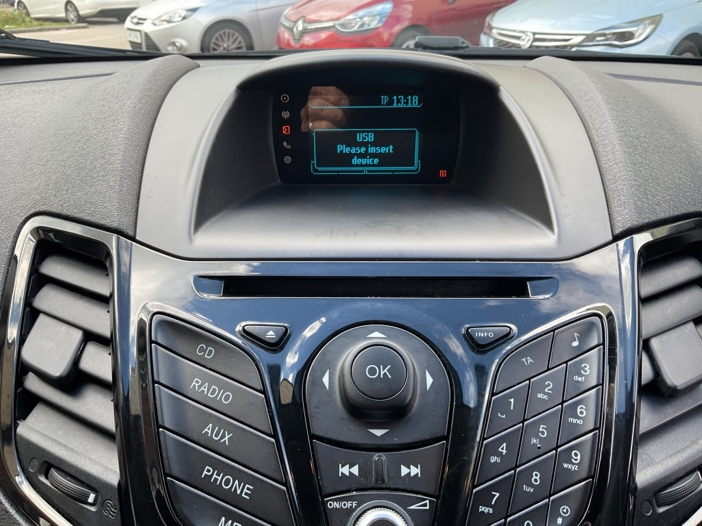 Ford Fiesta Titanium X White #12