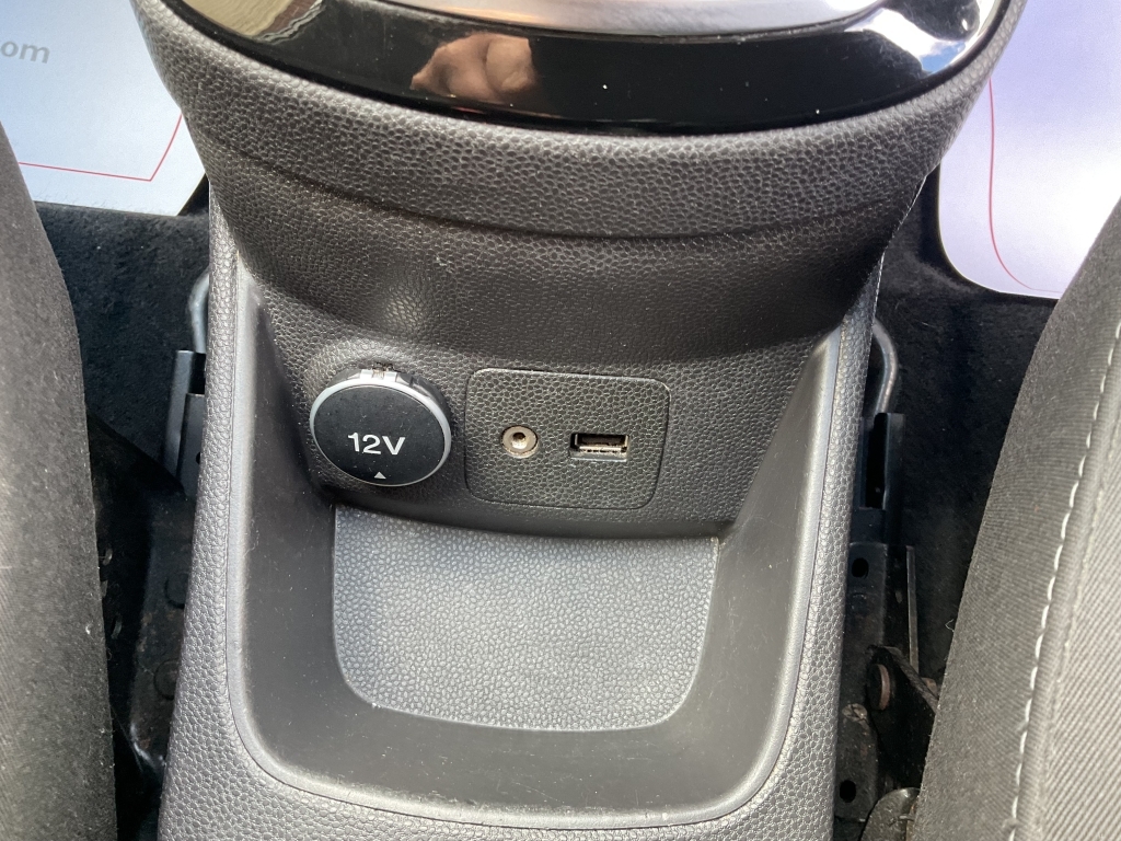 Ford Fiesta Titanium X White #14