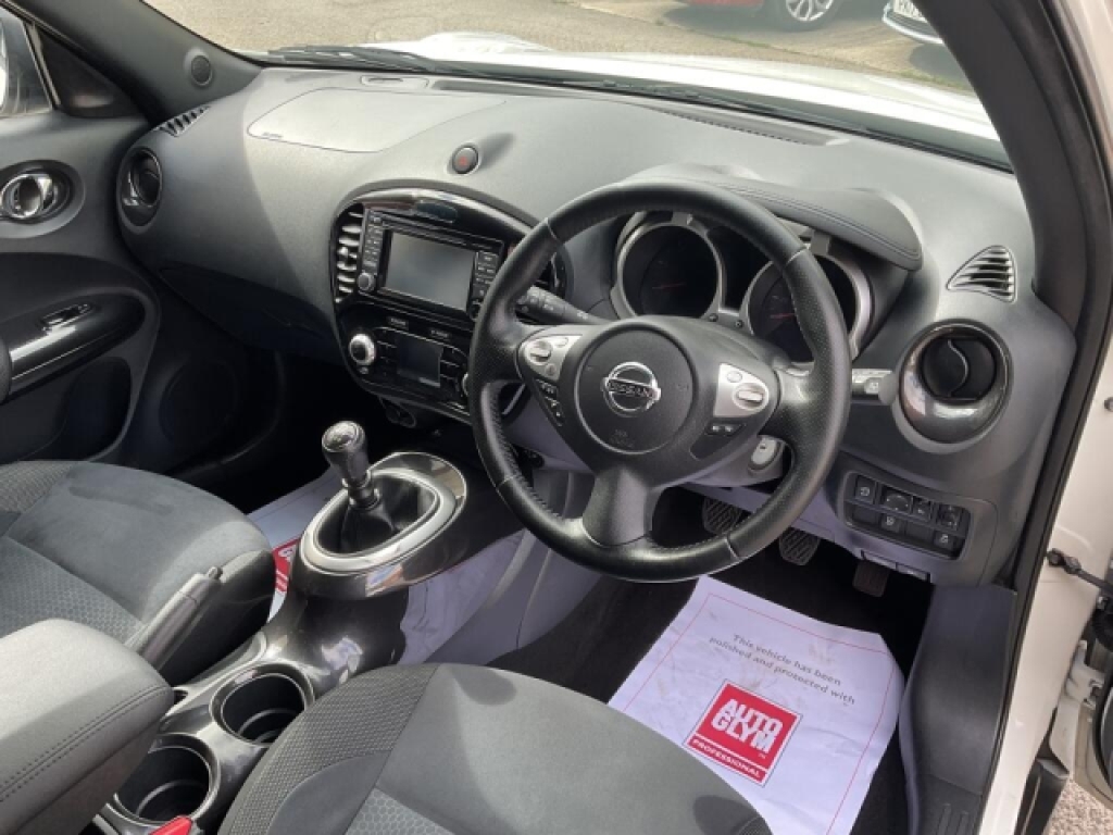 Nissan Juke Hatchback 1.5 Acenta Premium Dci White #6