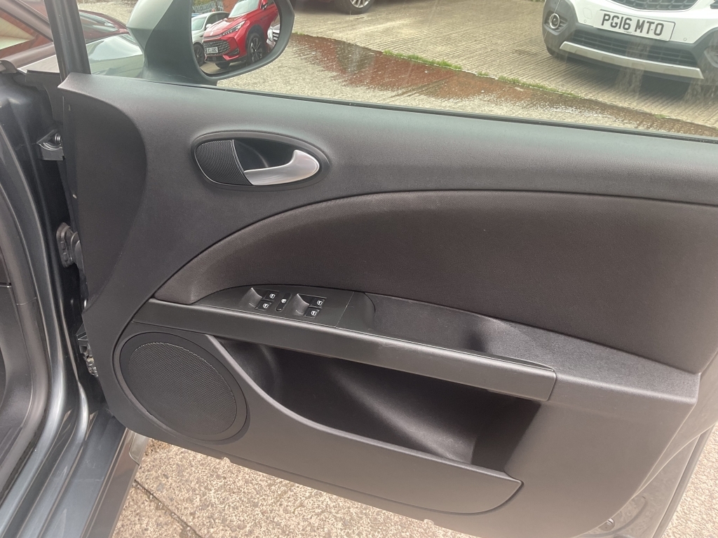 Seat Leon 1.6 Cr Tdi Ecomotive Se Copa 103 Bhp Silver #15