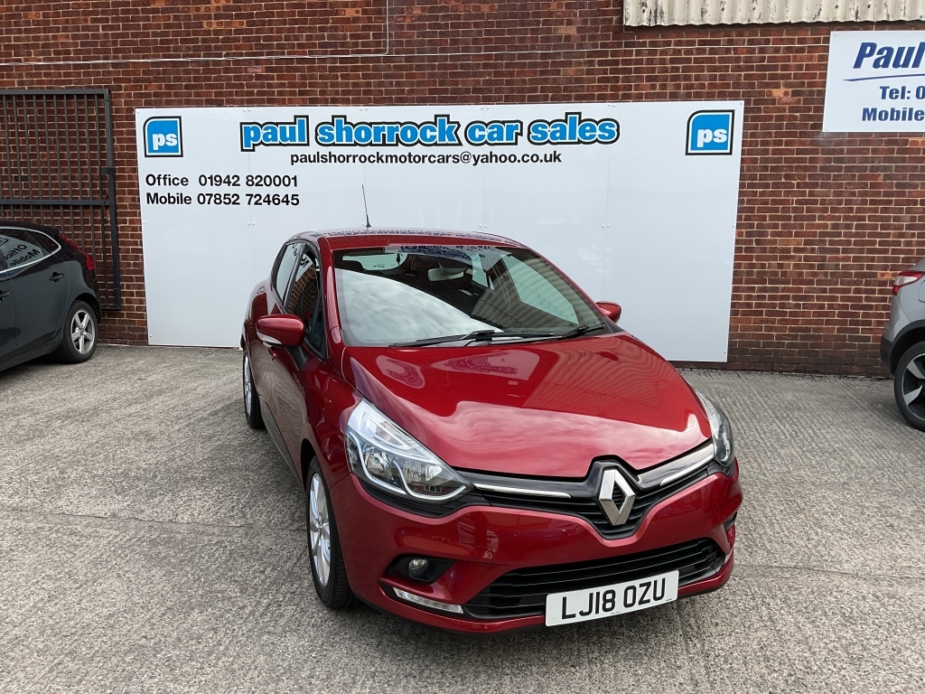 Renault Clio Hatchback 1.1 Dynamique Nav Red