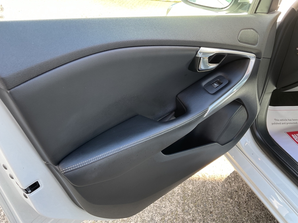 Volvo V40 1.6 D2 Es Euro 5 Ss Brown #28