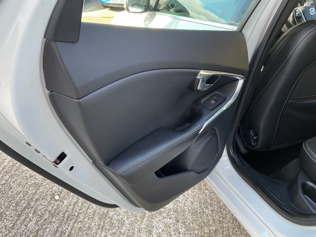 Volvo V40 1.6 D2 Es Euro 5 Ss Brown #25