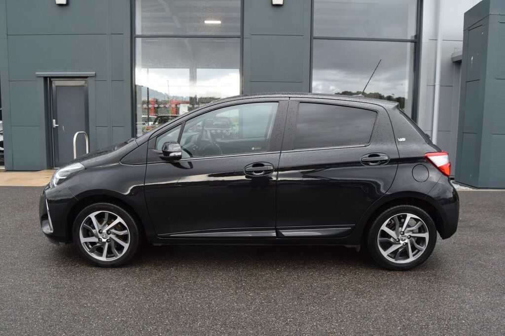 Toyota Yaris Excel Black #10