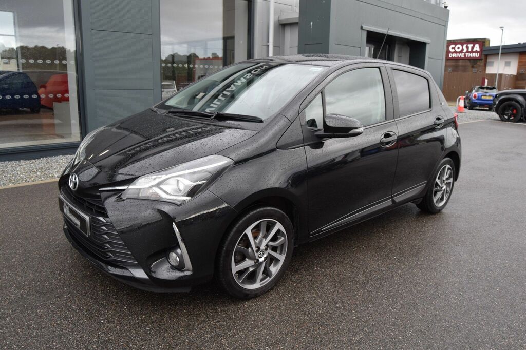 Toyota Yaris Excel Black #9