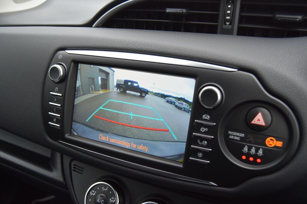 Toyota Yaris Excel Black #15