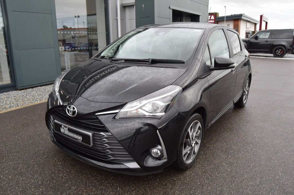 Toyota Yaris Excel Black #8