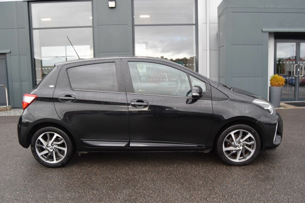 Toyota Yaris 1.5 Vvt-i Y20 Bi-tone Hatchback Black #5