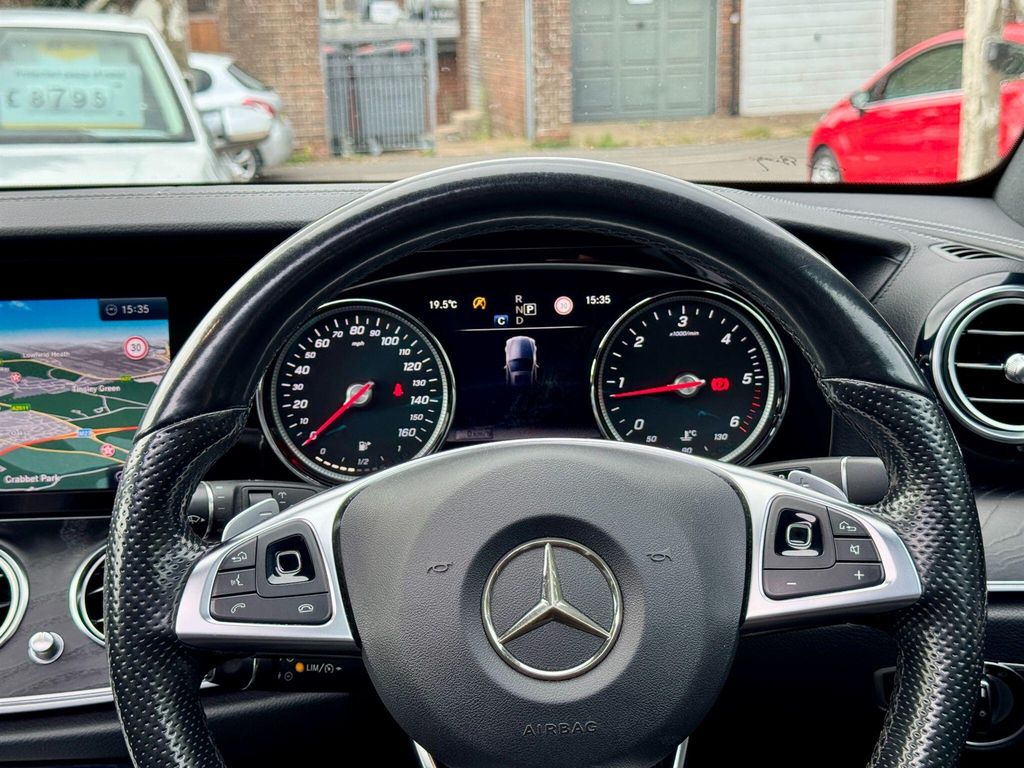 Mercedes-Benz E Class 2.0 E220d Amg Line Black #52