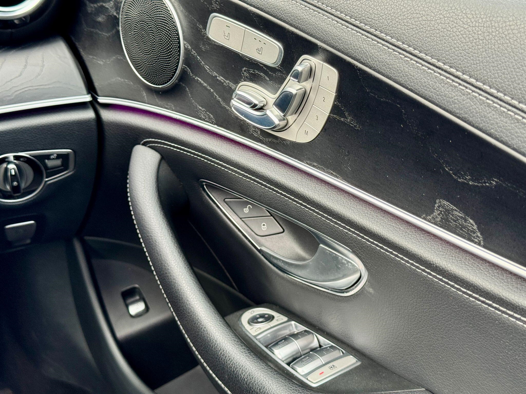 Mercedes-Benz E Class E 350 E Se 4-Door Blue #30