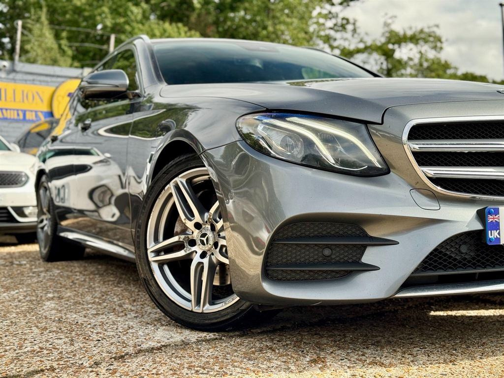 Mercedes-Benz E Class E 350 E Se 4-Door Blue #8