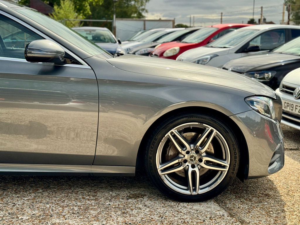 Mercedes-Benz E Class E 350 E Se 4-Door Blue #14