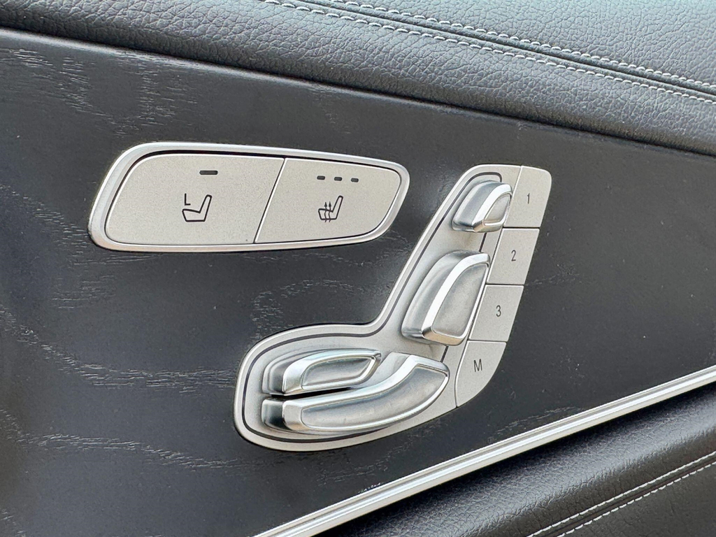 Mercedes-Benz E Class E 350 E Se 4-Door Blue #37