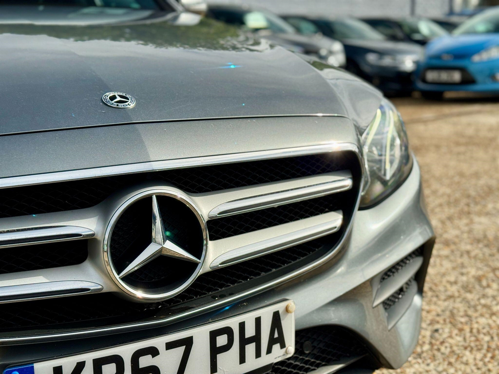 Mercedes-Benz E Class E 350 E Se 4-Door Blue #10