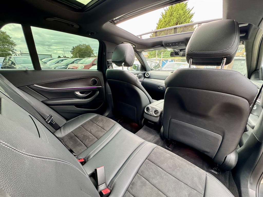 Mercedes-Benz E Class E 350 E Se 4-Door Blue #26