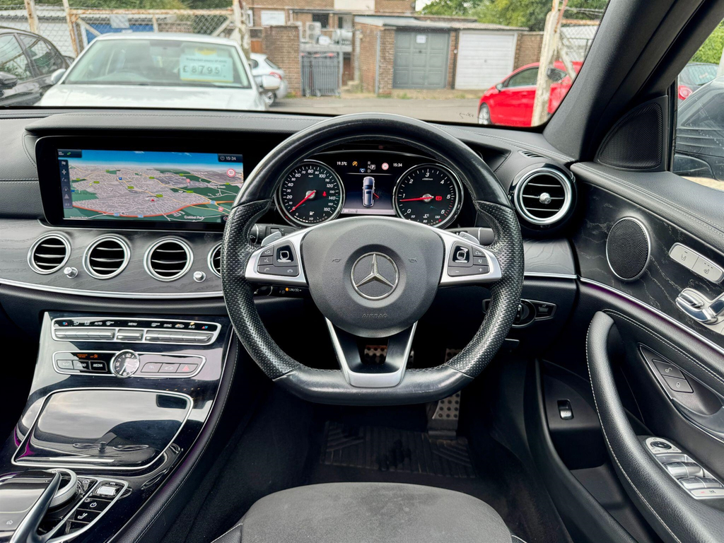 Mercedes-Benz E Class 2.0 E220d Amg Line Black #65