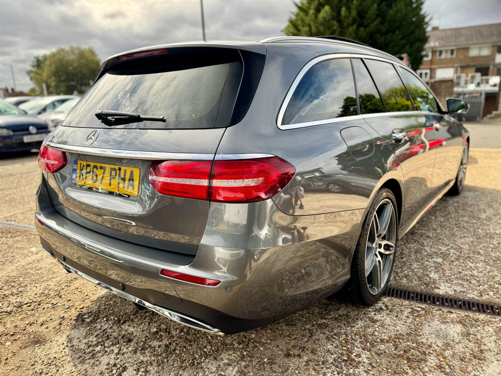 Mercedes-Benz E Class E 350 E Se 4-Door Blue #15