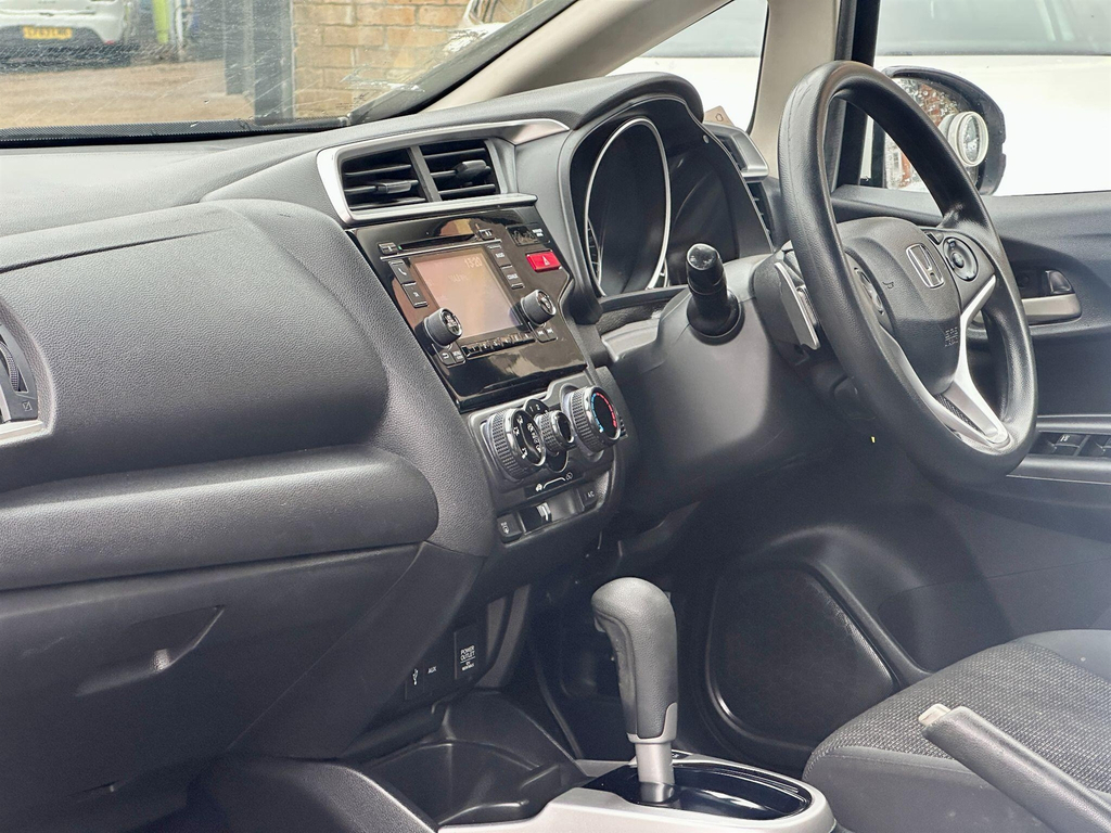 Honda Jazz Hatchback 1.3 I-vtec Se 2017 Silver #10