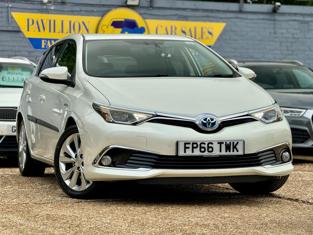 Toyota Auris 1.8 Vvt-h Excel Cvt Euro 6 Ss White