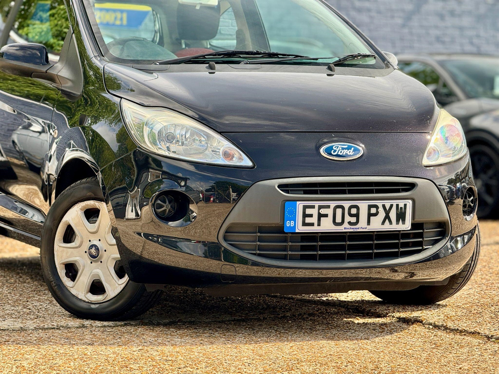 Ford KA Hatchback 1.2 Zetec 200909 White #41