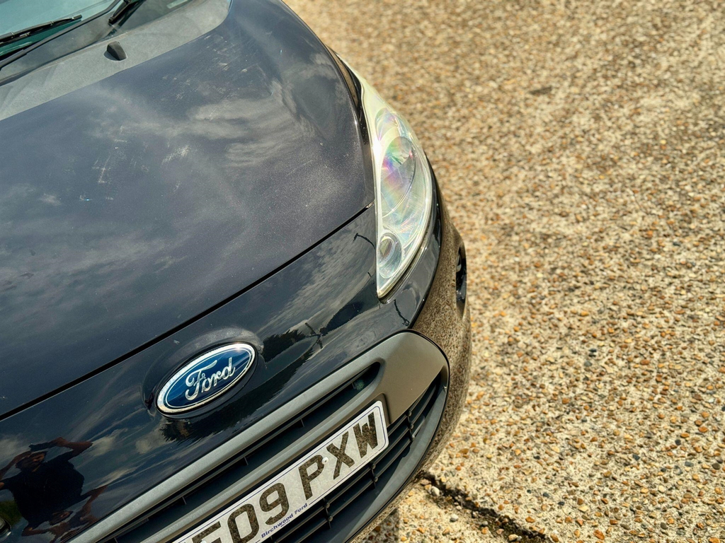 Ford KA Hatchback 1.2 Zetec 200909 White #44