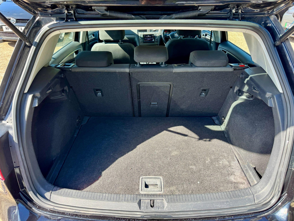 Volkswagen Golf Hatchback White #50
