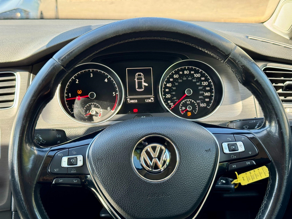 Volkswagen Golf Hatchback White #63