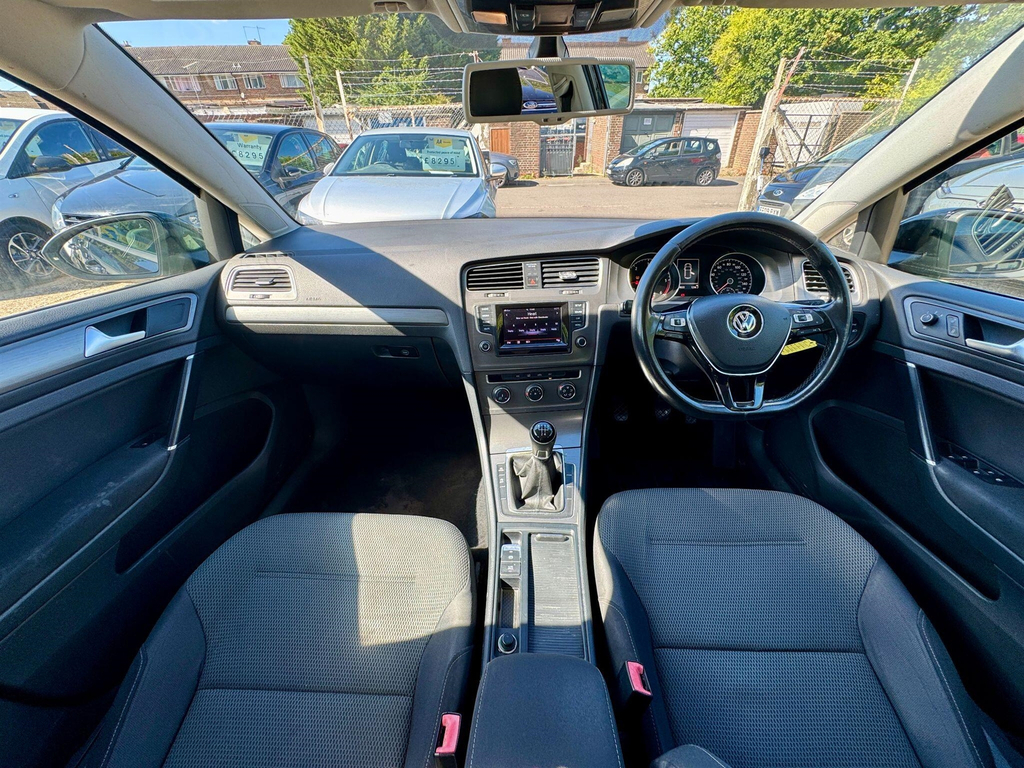 Volkswagen Golf Hatchback White #22