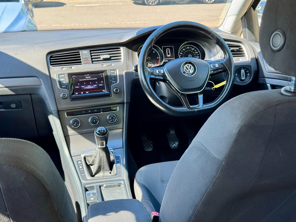 Volkswagen Golf Hatchback White #20
