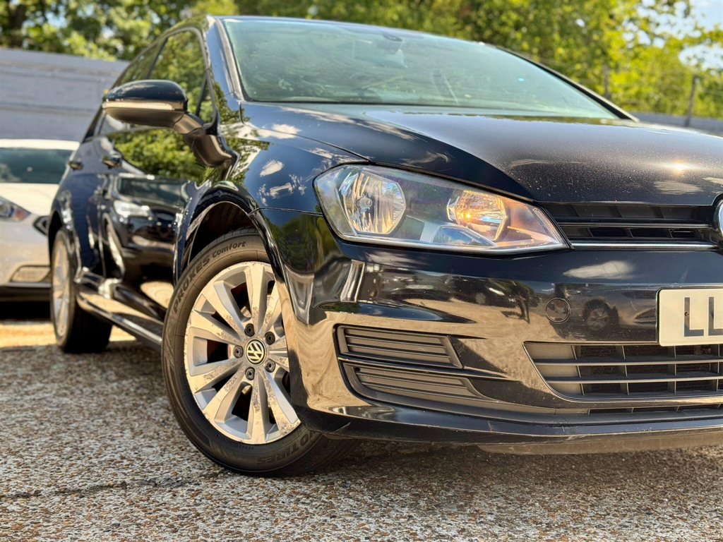 Volkswagen Golf Hatchback White #10