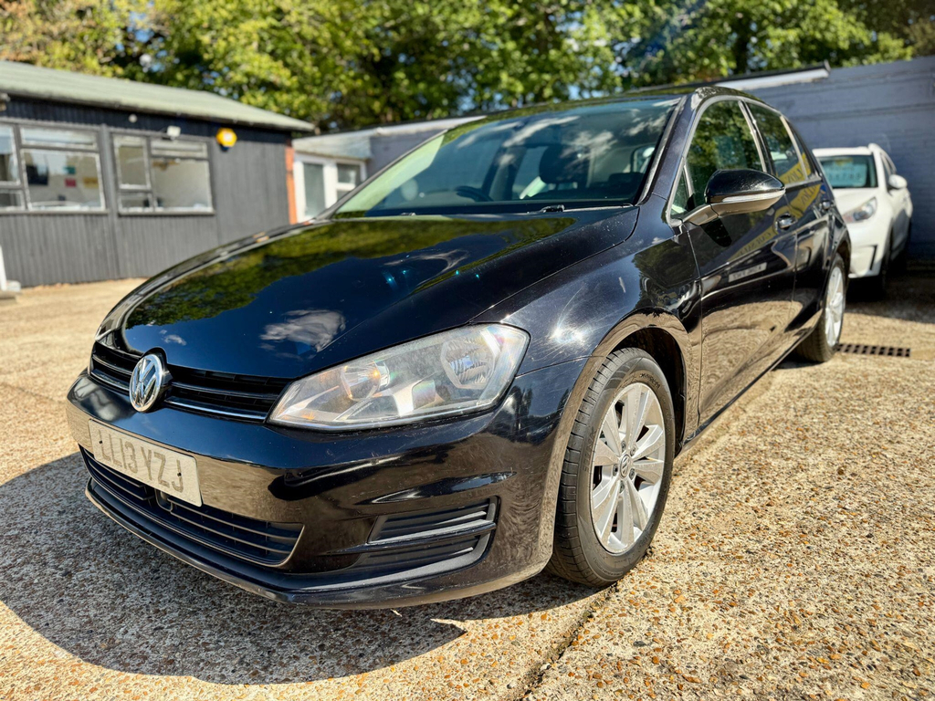 Volkswagen Golf Hatchback White #3