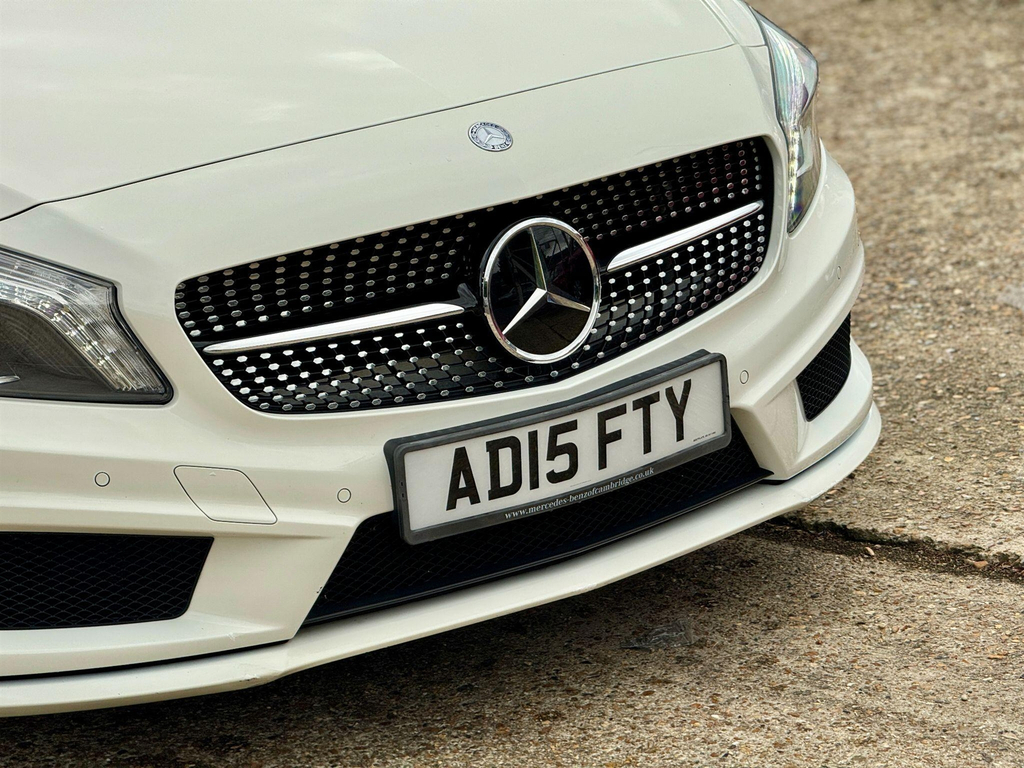 Mercedes-Benz A Class 2.1 Cdi Amg Night Edition 7G-dct Euro 6 Ss White #2