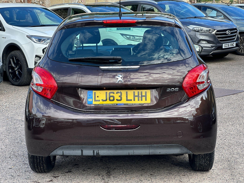 Peugeot 208 1.0 Vti Active Euro 5 Red #6
