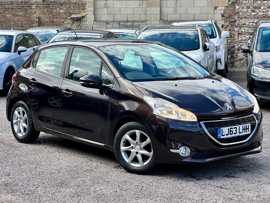 Peugeot 208 1.0 Vti Active Euro 5 Red