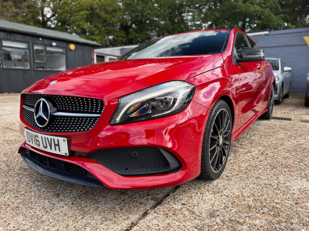 Mercedes-Benz A Class 2.1 D Amg Line Premium 7G-dct Euro 6 Ss Red #3