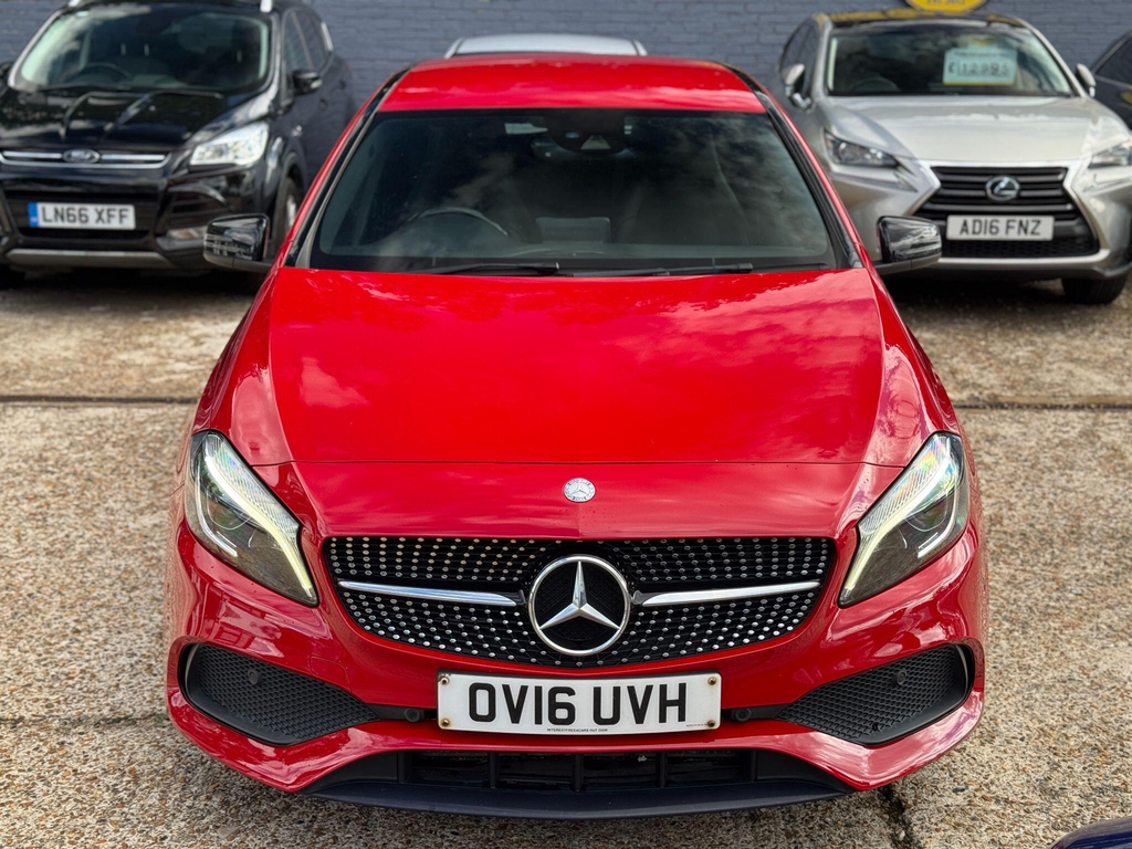 Mercedes-Benz A Class 2.1 D Amg Line Premium 7G-dct Euro 6 Ss Red #2