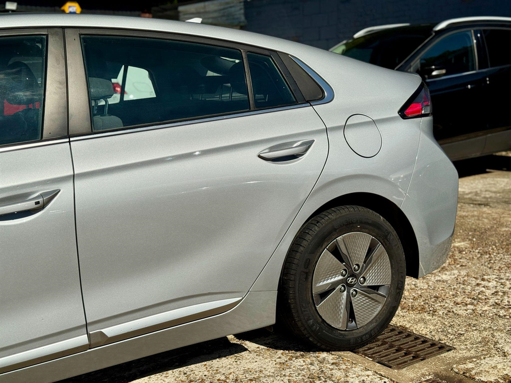 Hyundai Ioniq Premium Hatchback Grey #46