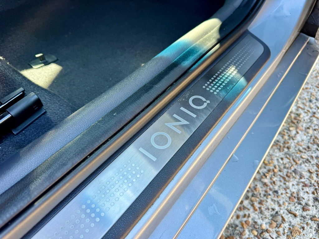 Hyundai Ioniq Premium Hatchback Grey #68