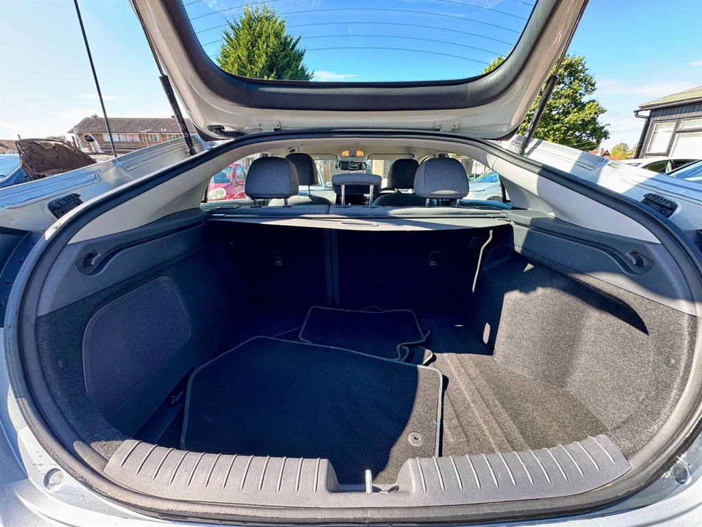 Hyundai Ioniq Premium Hatchback Grey #47