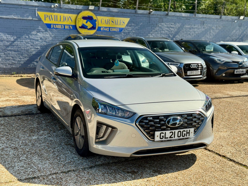 Hyundai Ioniq Premium Hatchback Grey #10