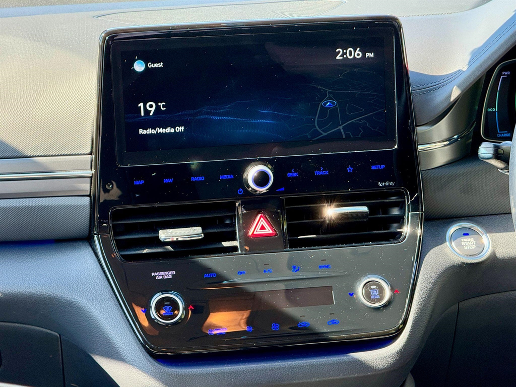Hyundai Ioniq Premium Hatchback Grey #37