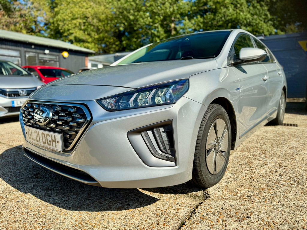 Hyundai Ioniq 1.6 H-gdi Premium Dct Euro 6 Ss Silver #3