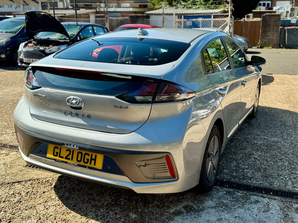 Hyundai Ioniq Premium Hatchback Grey #13