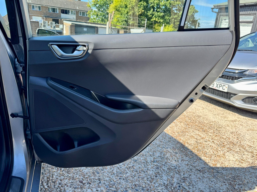 Hyundai Ioniq Premium Hatchback Grey #29