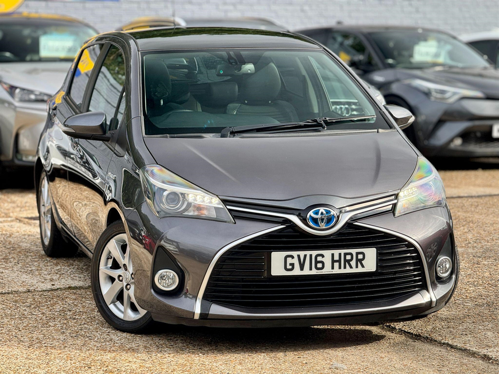 Toyota Yaris 1.5 Vvt-h Excel Hatchback White #49