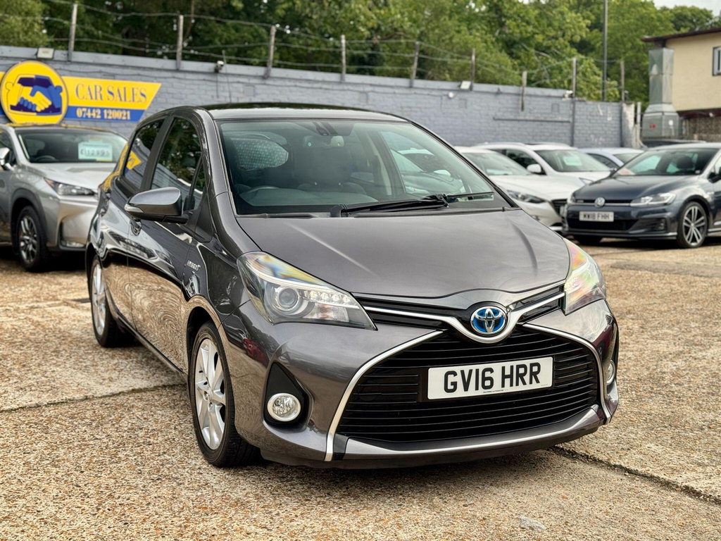 Toyota Yaris 1.5 Vvt-h Excel Hatchback White #7