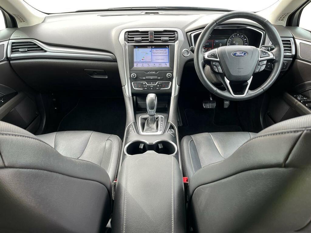 Ford Mondeo Zetec Edition White #12