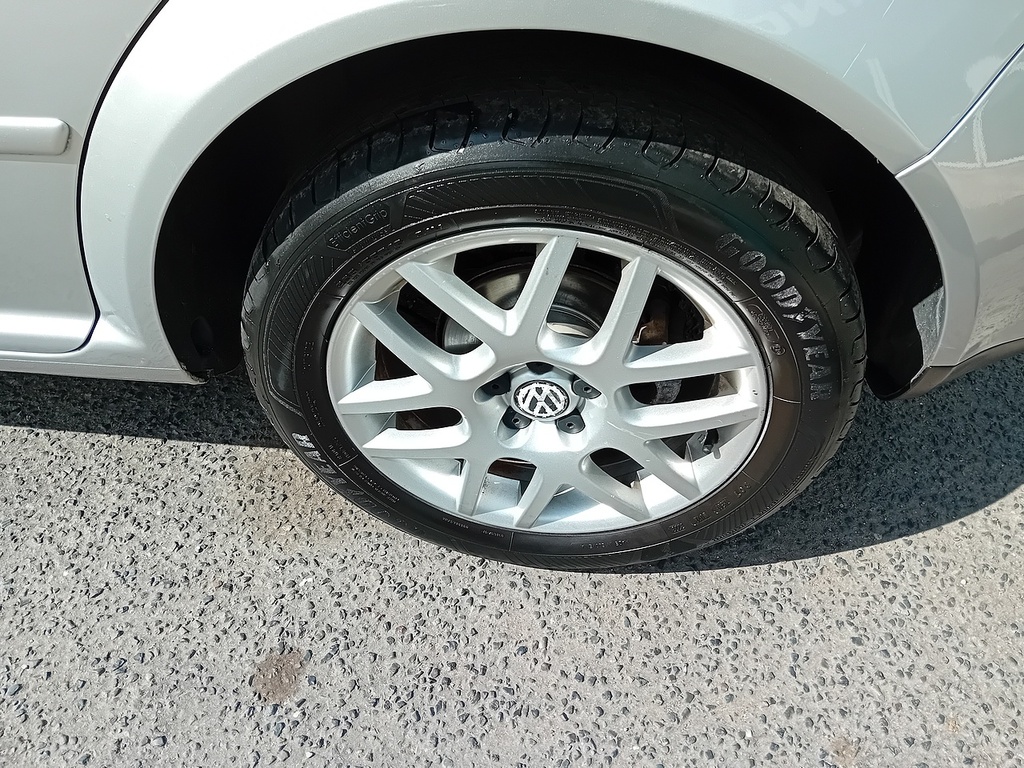Volkswagen Golf 1.9 Tdi Se Red #19