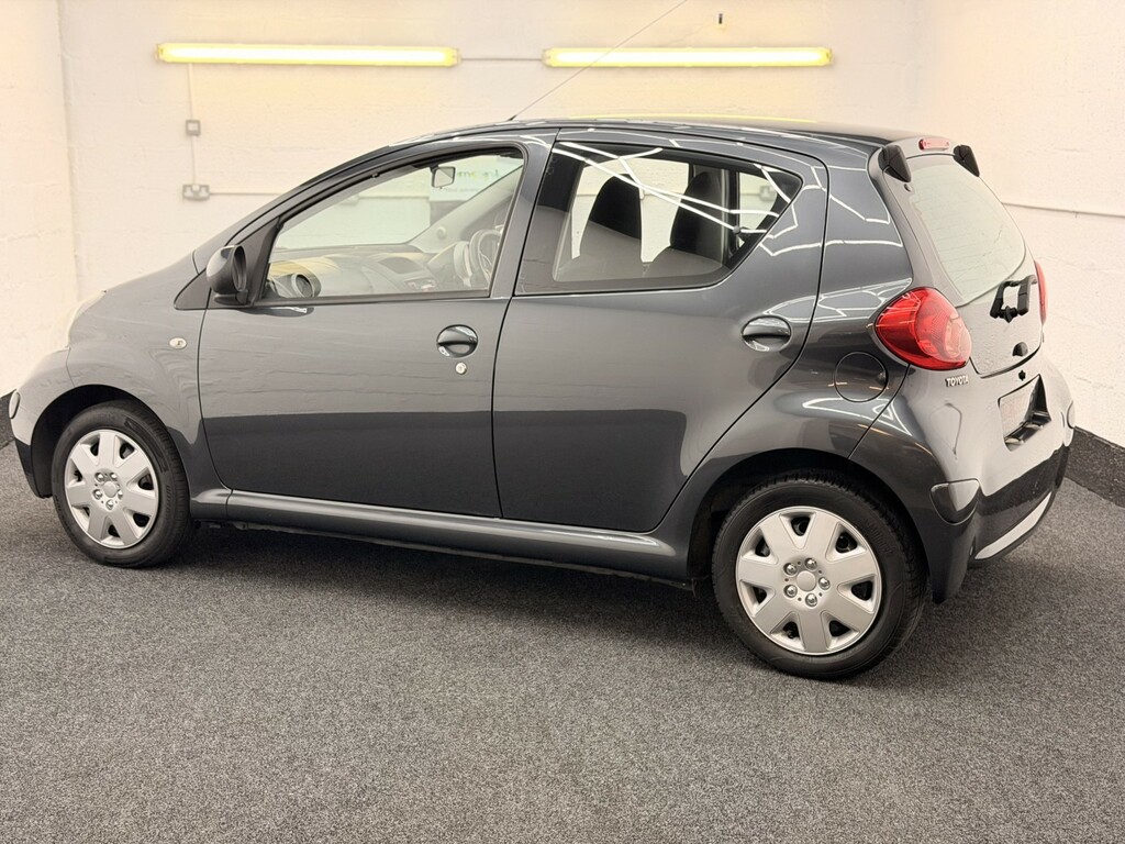 Toyota Aygo 1.0 Vvt-i Grey #2