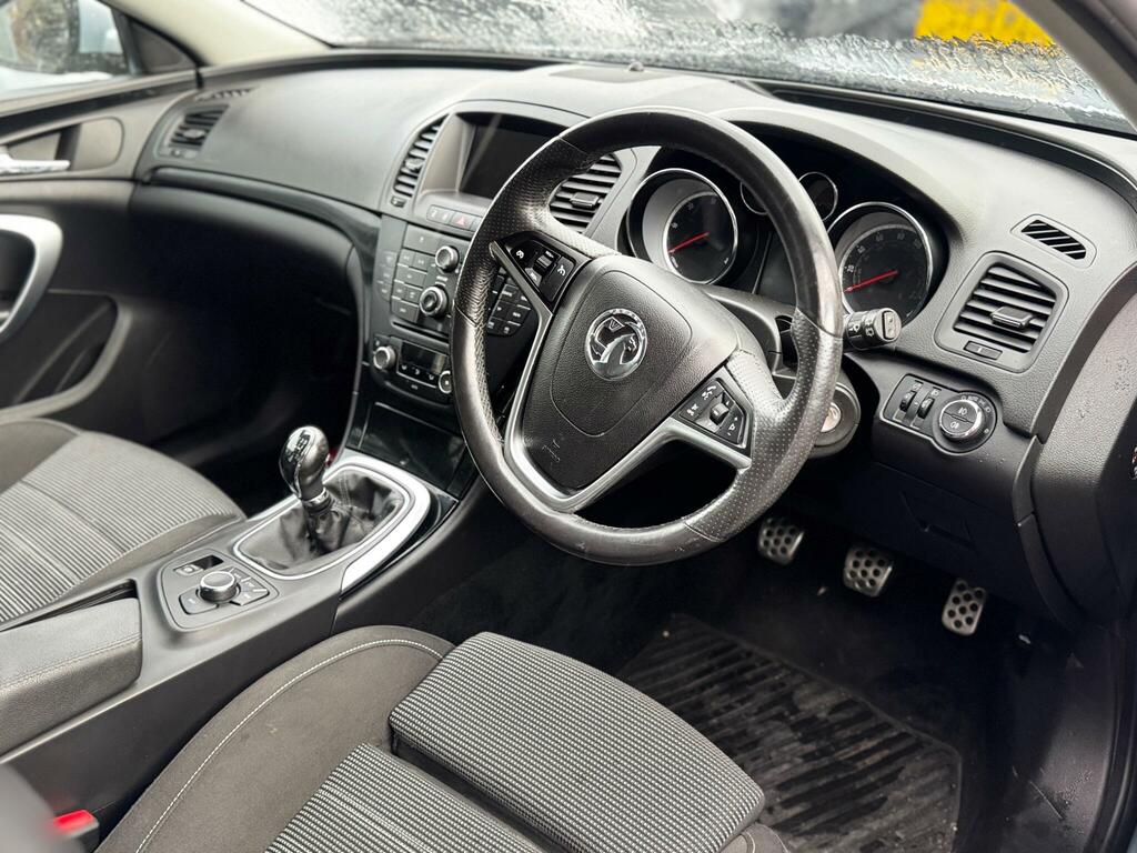 Vauxhall Insignia Hatchback Grey #9
